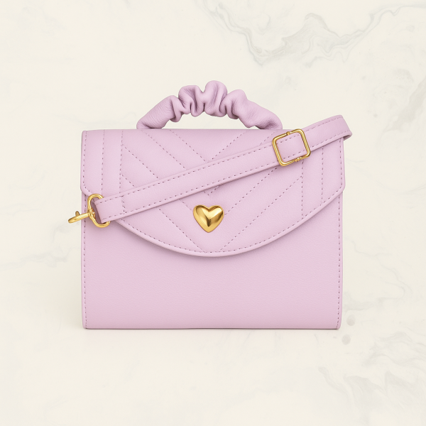 Cartera Rosa Pastel con Asa Fruncida y Detalle de Corazón